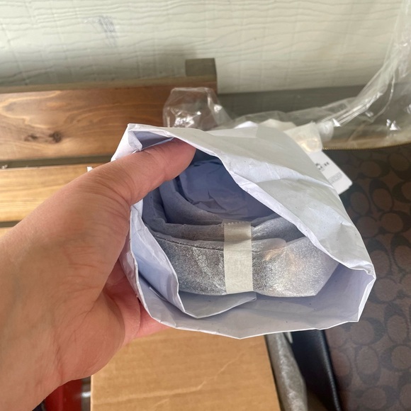 Coach Brown Signature Crossbody Bag with Gold Hardware - Picture 5 of 9